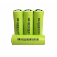 Batteries 3.7V 18650 Li-ion rechargeables 6800 mAh 4 unt